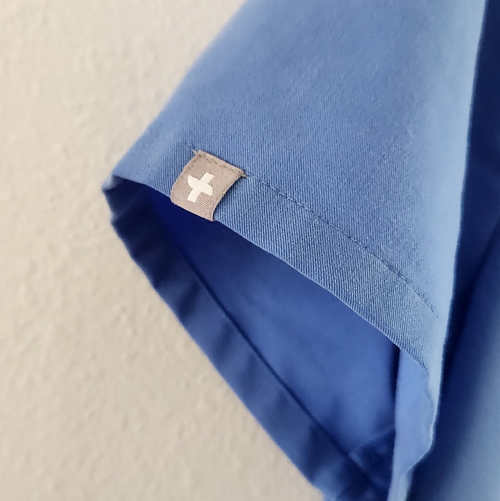 Figs Casma Scrub Top 💙 - Picture 6 of 6